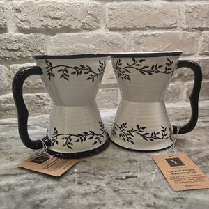 Set Of 2 New Black And White Botanical Ceramic Wet/Dry Measuring Cups